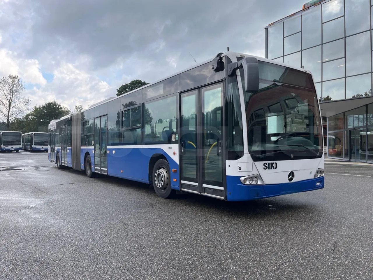 Mercedes-Benz Conecto - Városi busz: 1 kép. Mercedes-Benz Conecto - Városi busz: 1 kép.