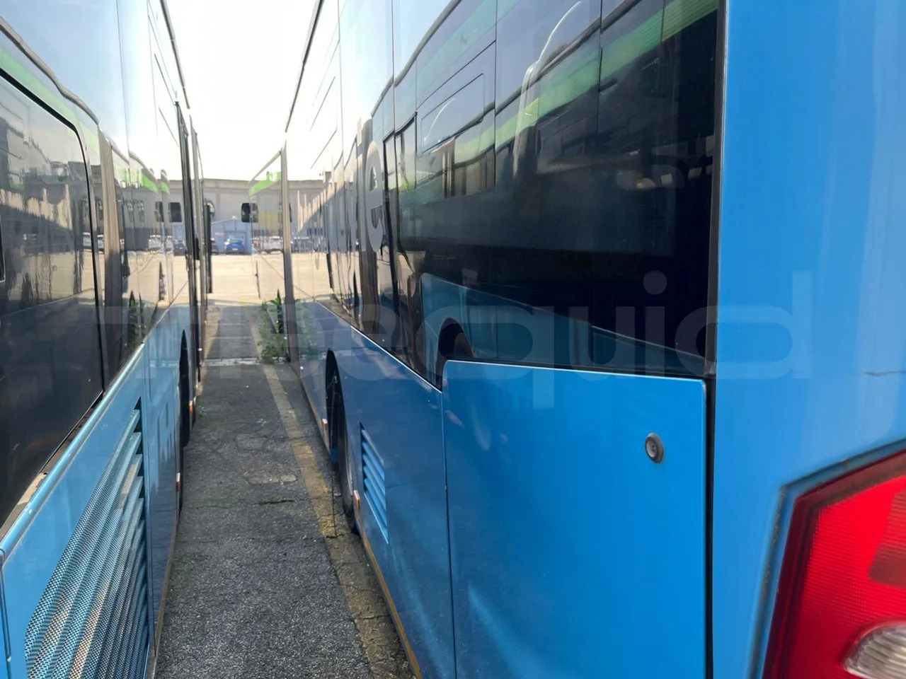 Mercedes-Benz Evobus - Városi busz: 4 kép. Mercedes-Benz Evobus - Városi busz: 4 kép.
