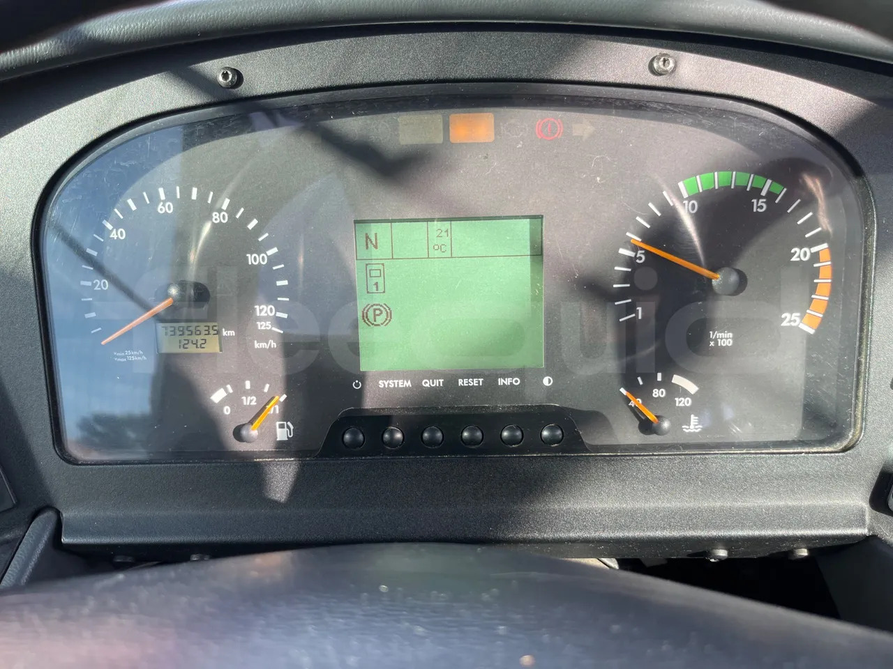 Mercedes-Benz Integro - Helyközi busz: 3 kép. Mercedes-Benz Integro - Helyközi busz: 3 kép.
