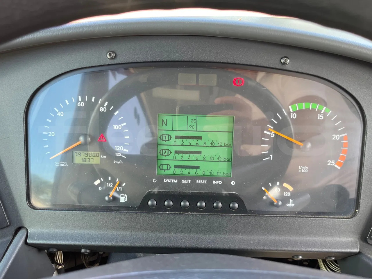 Mercedes-Benz Integro - Helyközi busz: 3 kép. Mercedes-Benz Integro - Helyközi busz: 3 kép.