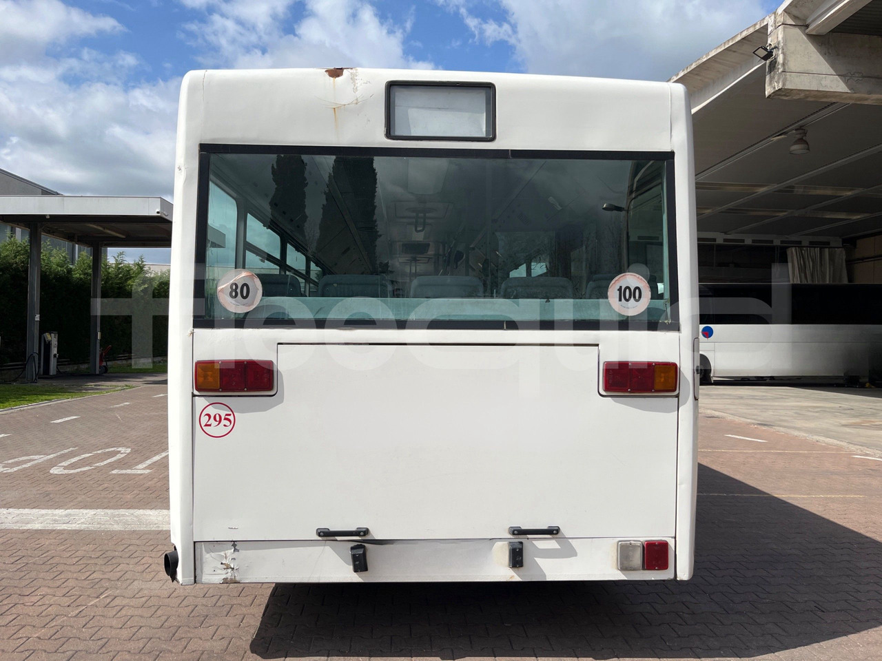 Mercedes-Benz O 405N2 - Helyközi busz: 5 kép. Mercedes-Benz O 405N2 - Helyközi busz: 5 kép.