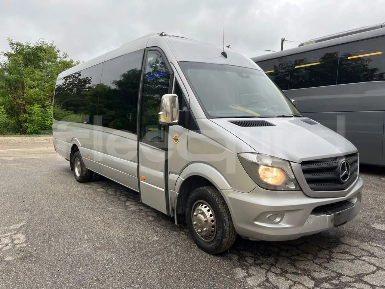 Mercedes-Benz Sprinter - Minibusz, Kisbusz: 1 kép. Mercedes-Benz Sprinter - Minibusz, Kisbusz: 1 kép.