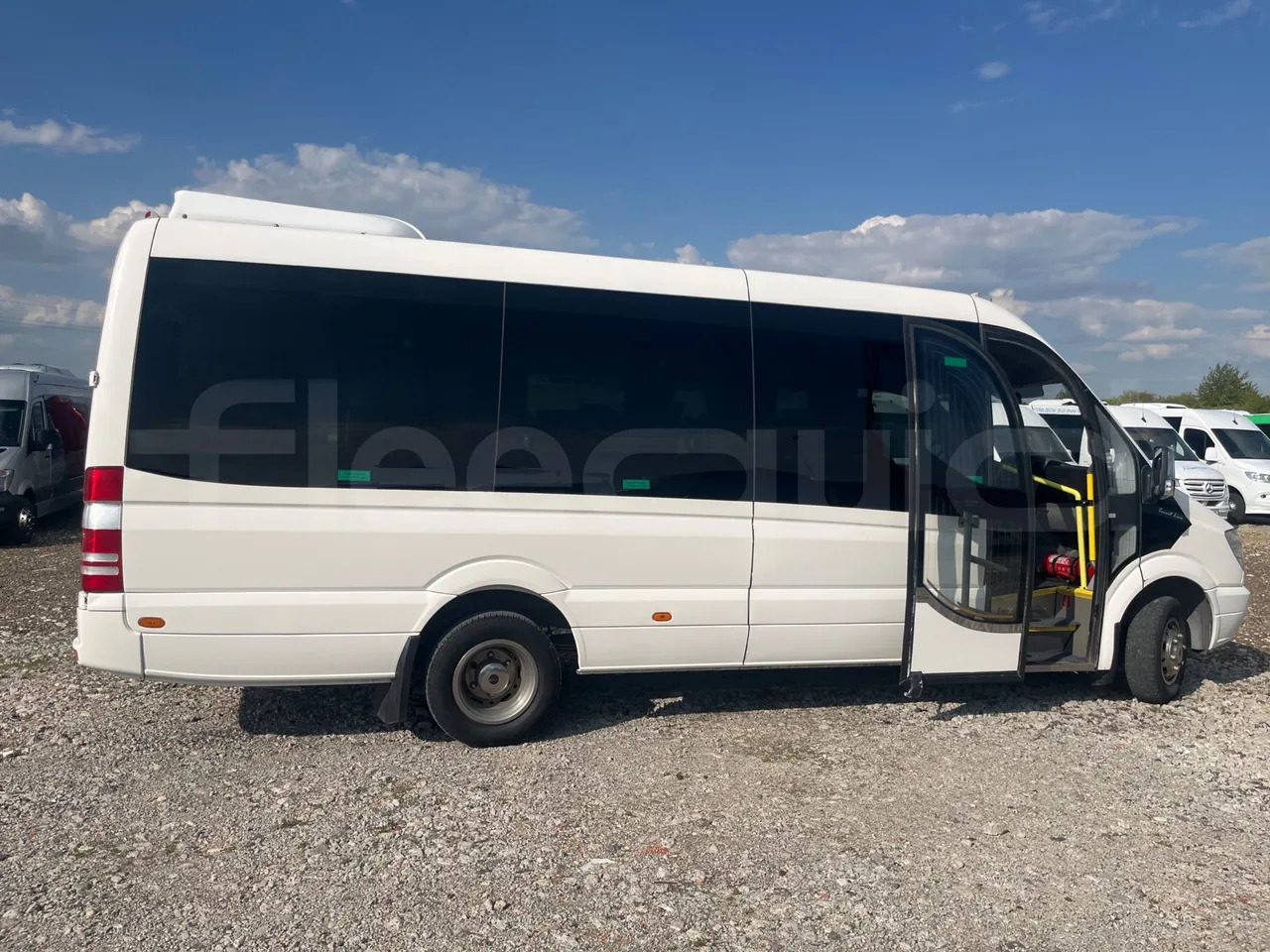 Mercedes-Benz Sprinter - Minibusz, Kisbusz: 5 kép. Mercedes-Benz Sprinter - Minibusz, Kisbusz: 5 kép.