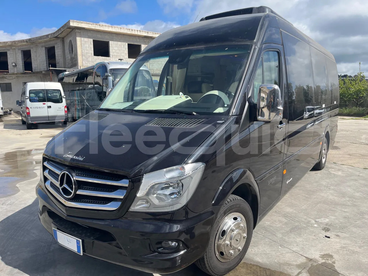 Mercedes-Benz Sprinter - Minibusz, Kisbusz: 1 kép. Mercedes-Benz Sprinter - Minibusz, Kisbusz: 1 kép.