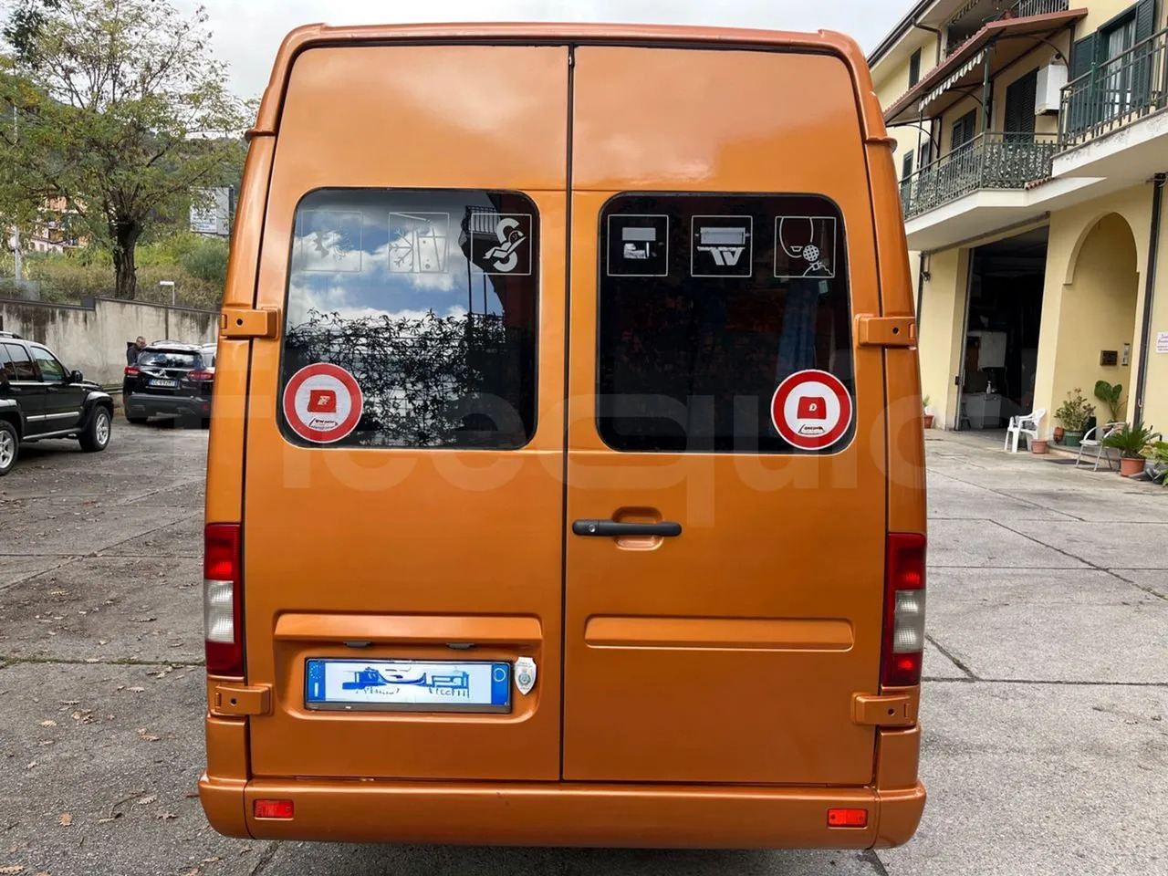 Mercedes-Benz Sprinter - Helyközi busz: 5 kép. Mercedes-Benz Sprinter - Helyközi busz: 5 kép.