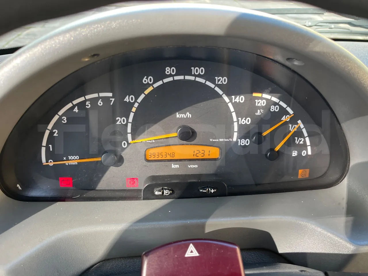 Mercedes-Benz Sprinter - Helyközi busz: 3 kép. Mercedes-Benz Sprinter - Helyközi busz: 3 kép.