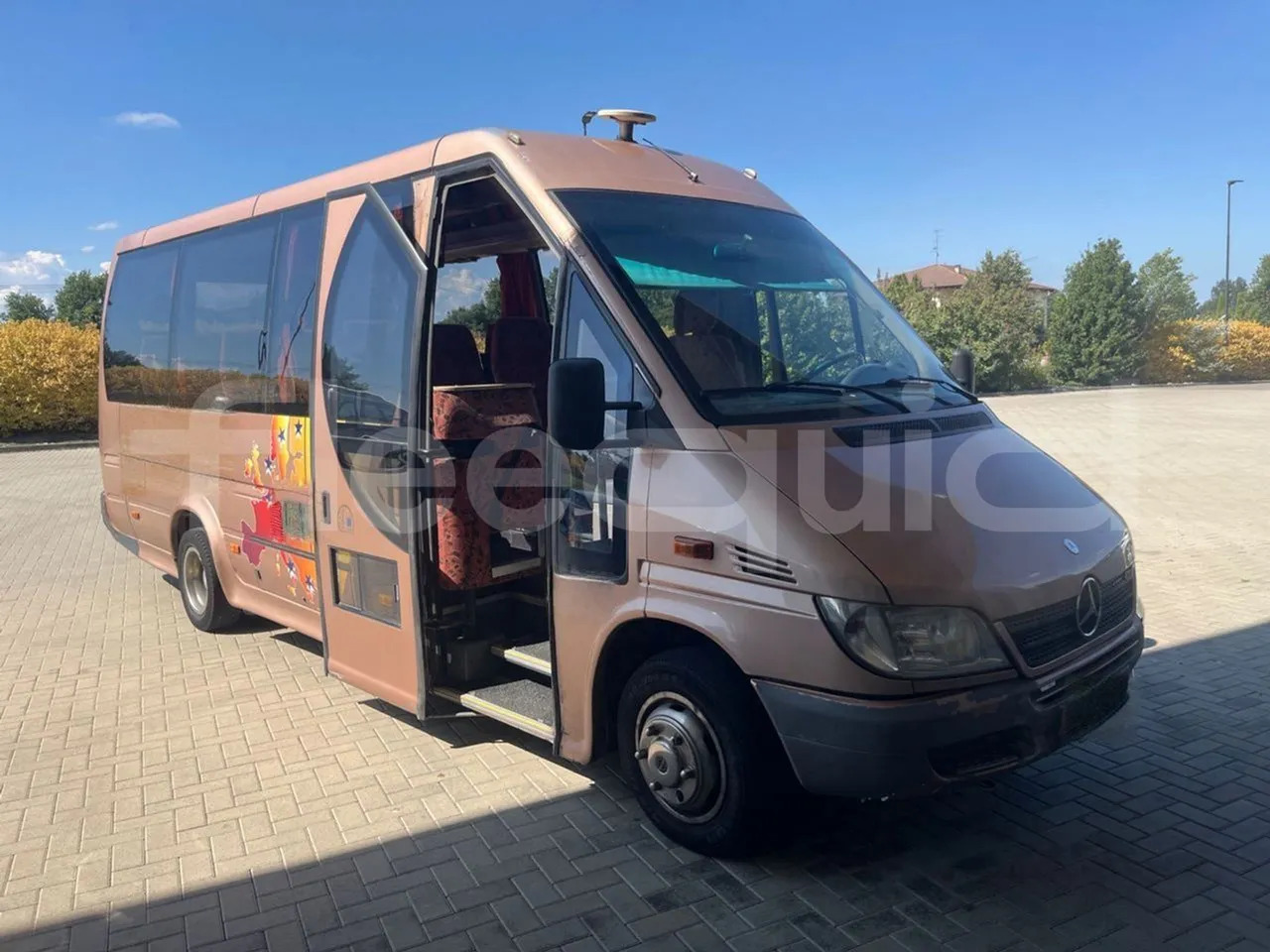 Mercedes-Benz Sprinter - Minibusz, Kisbusz: 1 kép. Mercedes-Benz Sprinter - Minibusz, Kisbusz: 1 kép.