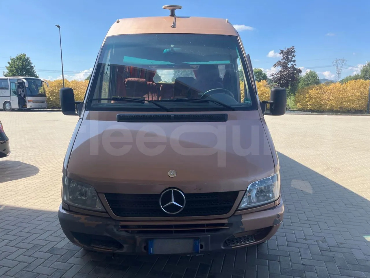 Mercedes-Benz Sprinter - Minibusz, Kisbusz: 2 kép. Mercedes-Benz Sprinter - Minibusz, Kisbusz: 2 kép.