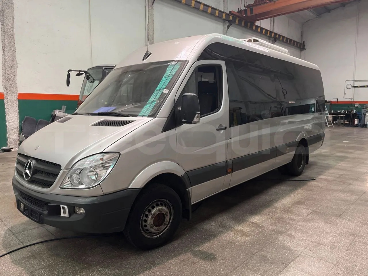 Mercedes-Benz Sprinter - Helyközi busz: 4 kép. Mercedes-Benz Sprinter - Helyközi busz: 4 kép.