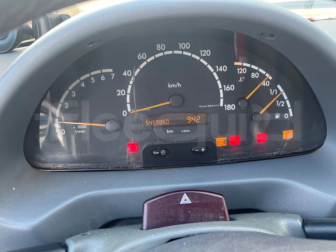 Mercedes-Benz Sprinter - Helyközi busz: 3 kép. Mercedes-Benz Sprinter - Helyközi busz: 3 kép.