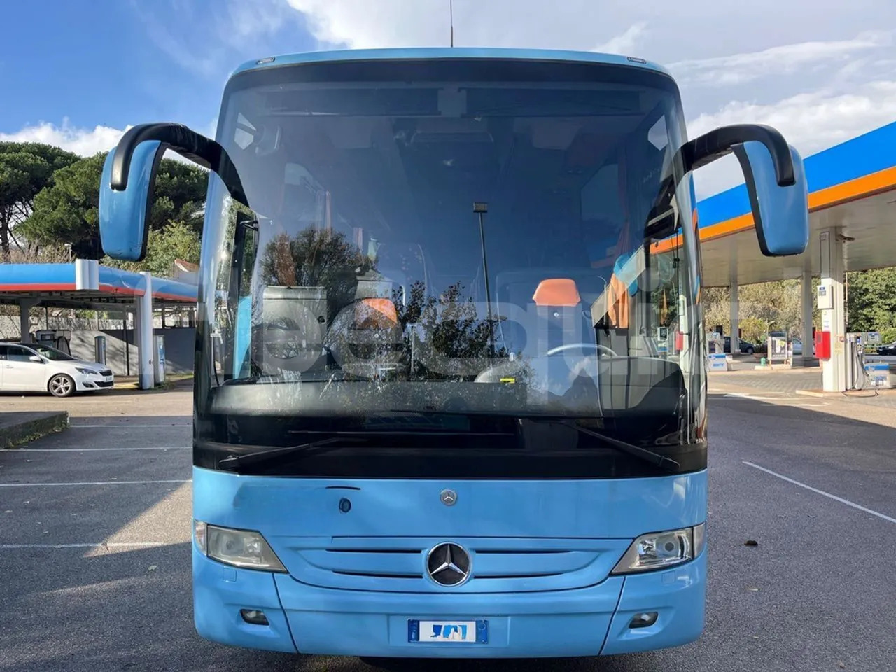 Mercedes-Benz Tourismo - Távolsági busz: 2 kép. Mercedes-Benz Tourismo - Távolsági busz: 2 kép.