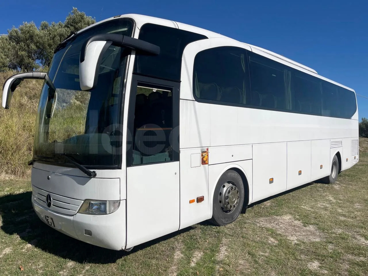 Mercedes-Benz Travego - Távolsági busz: 4 kép. Mercedes-Benz Travego - Távolsági busz: 4 kép.