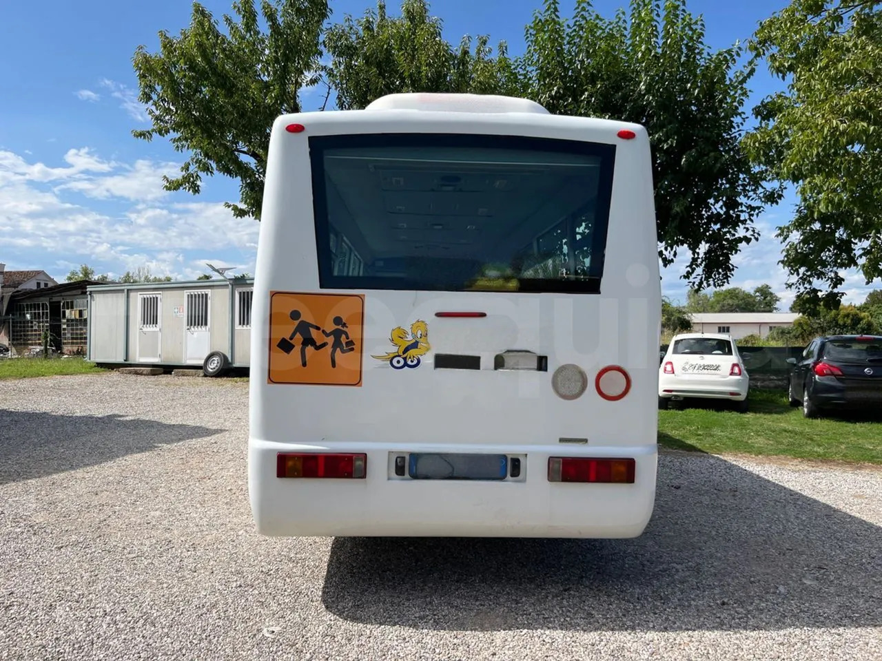 Mercedes-Benz Vario - Iskolabusz: 5 kép. Mercedes-Benz Vario - Iskolabusz: 5 kép.