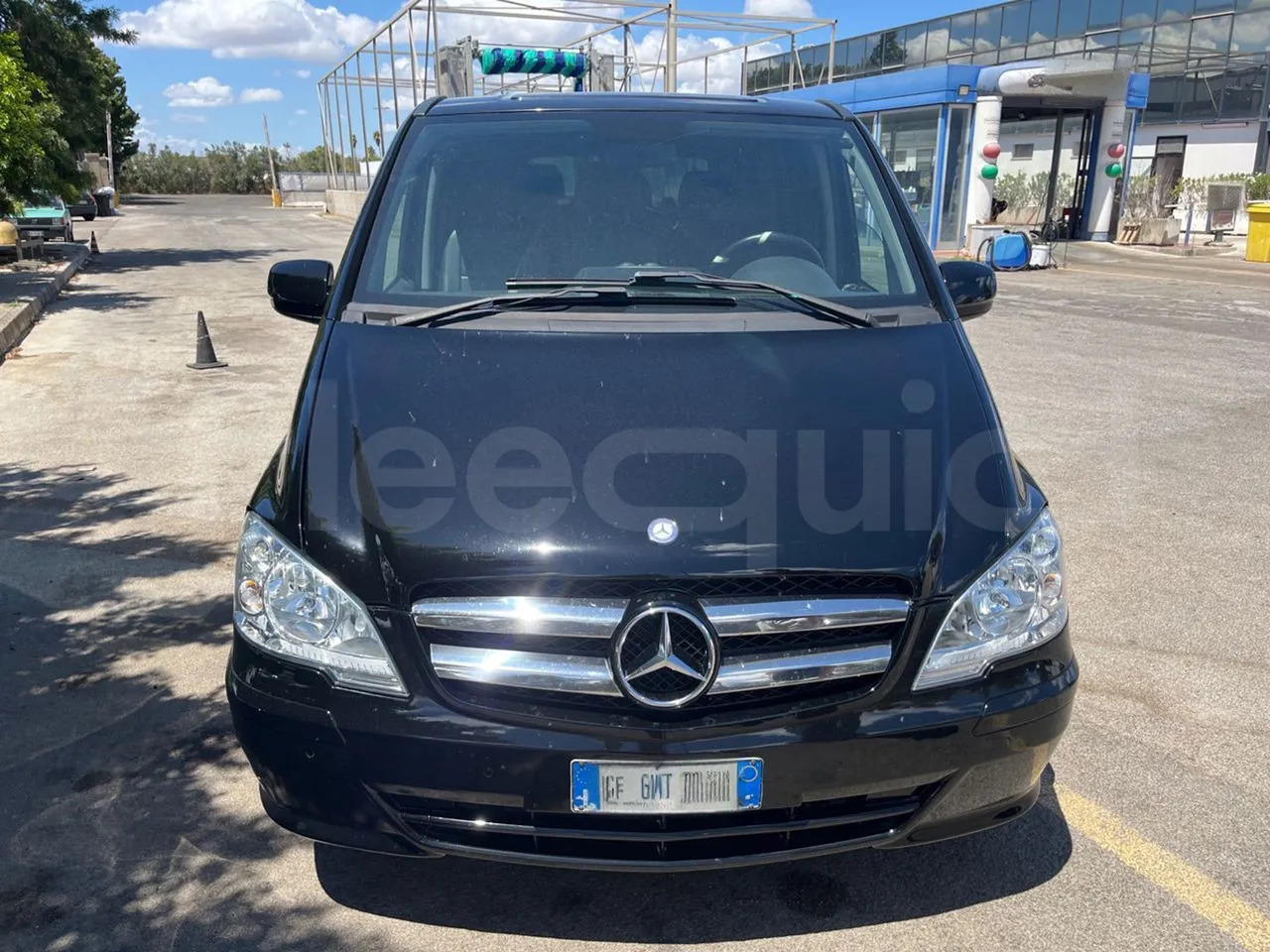 Mercedes-Benz Vito - Minibusz, Kisbusz: 2 kép. Mercedes-Benz Vito - Minibusz, Kisbusz: 2 kép.
