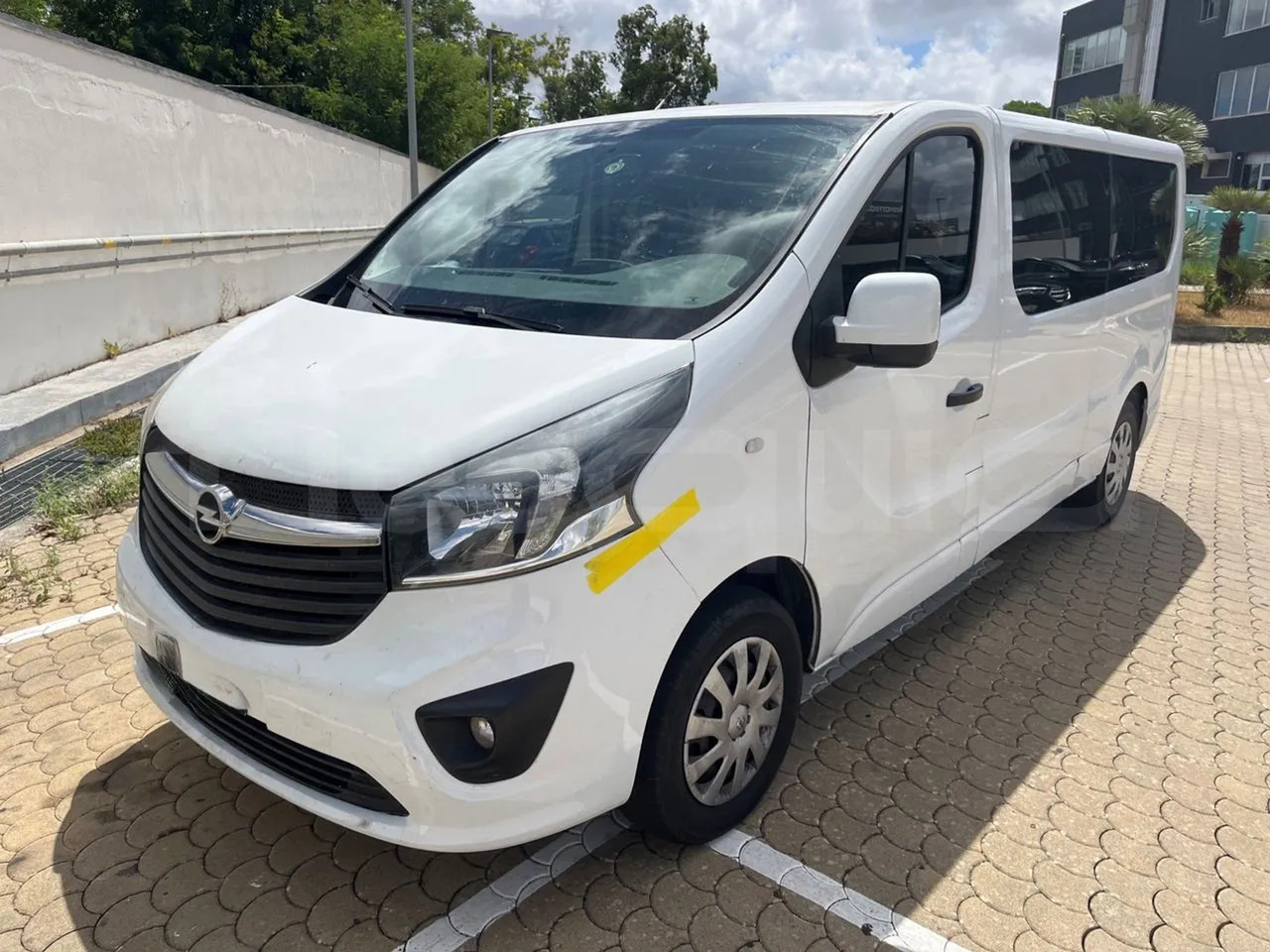 Opel Vivaro - B - Minibusz, Kisbusz: 4 kép. Opel Vivaro - B - Minibusz, Kisbusz: 4 kép.