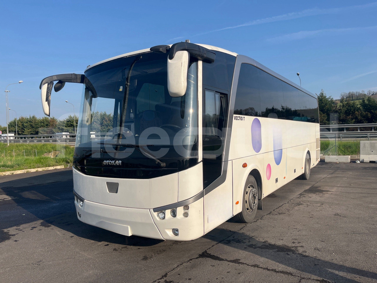 Otokar Vectio T - Távolsági busz: 4 kép. Otokar Vectio T - Távolsági busz: 4 kép.