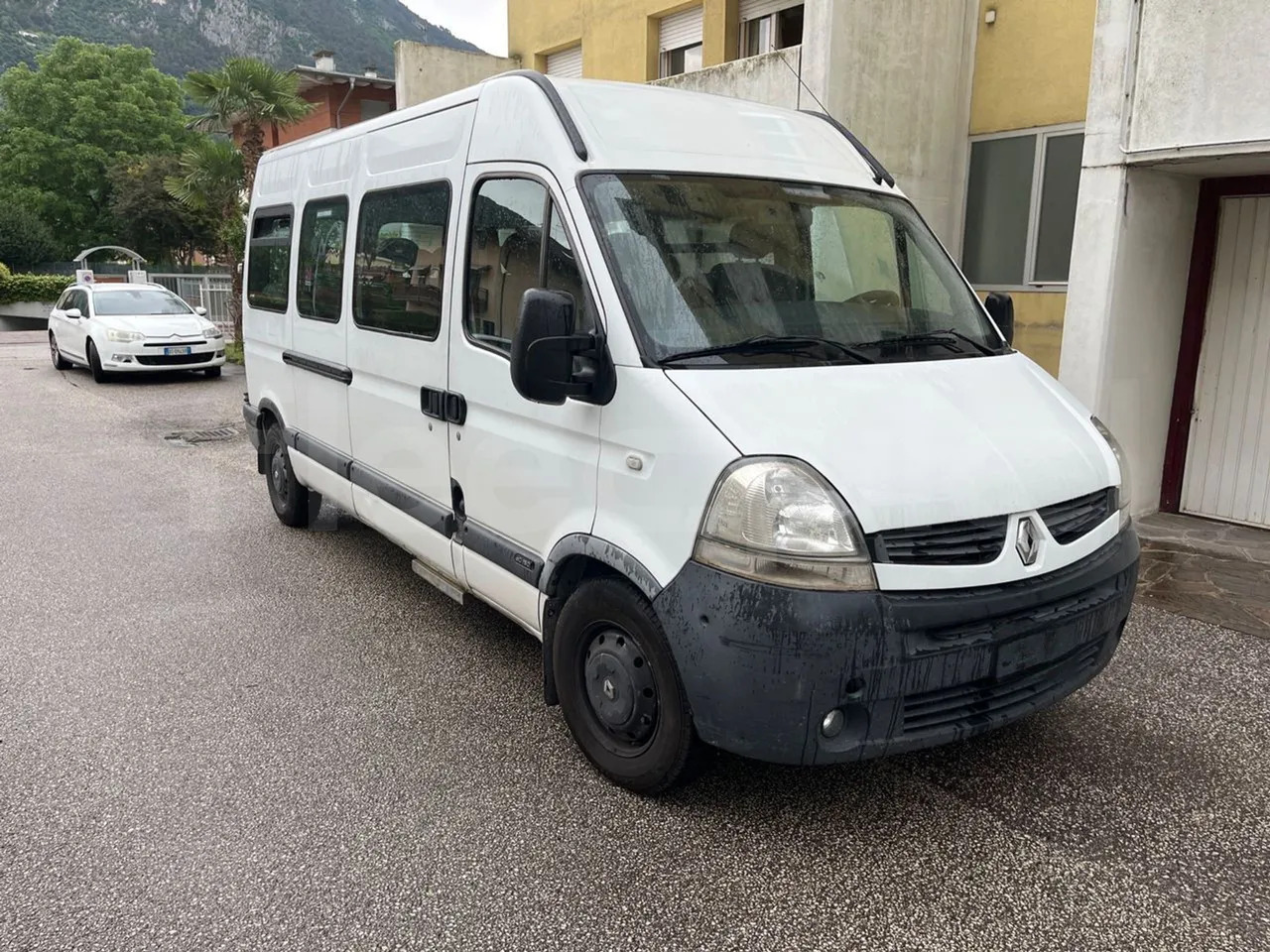 Renault Master - Minibusz, Kisbusz: 1 kép. Renault Master - Minibusz, Kisbusz: 1 kép.