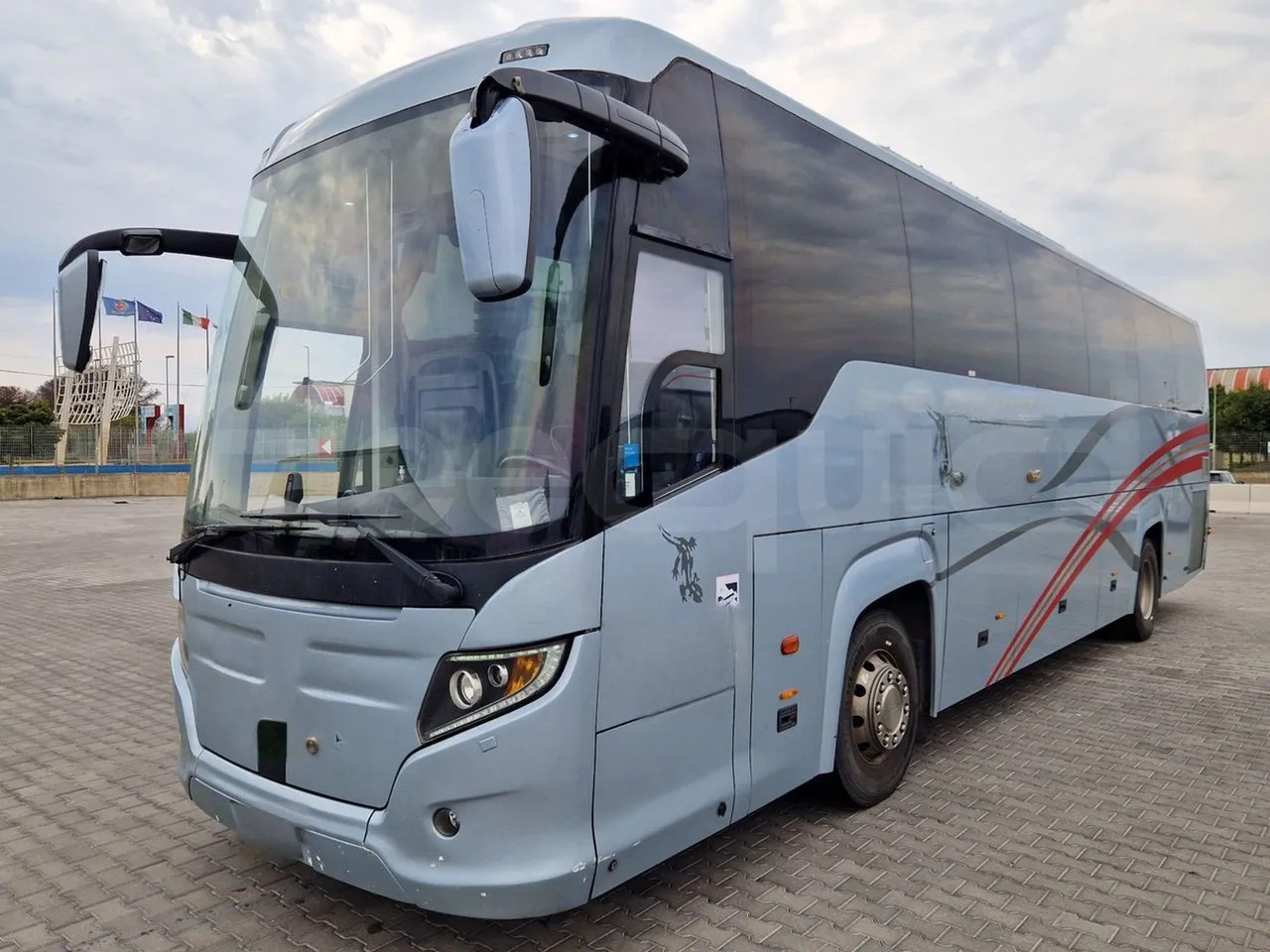 Scania Touring HD - Távolsági busz: 4 kép. Scania Touring HD - Távolsági busz: 4 kép.