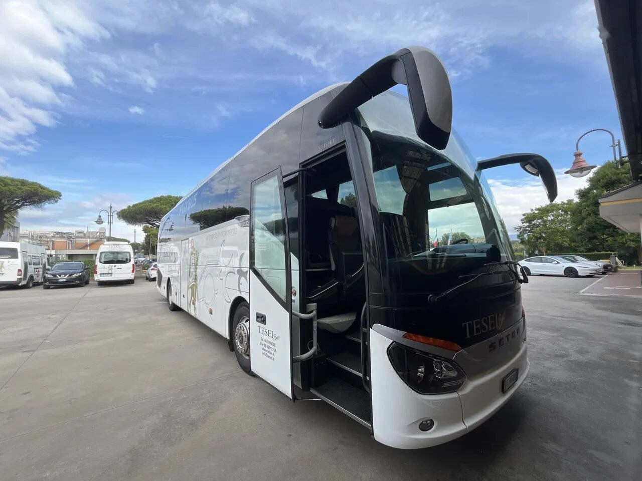 Távolsági busz Setra S 515 HD: 1 kép.