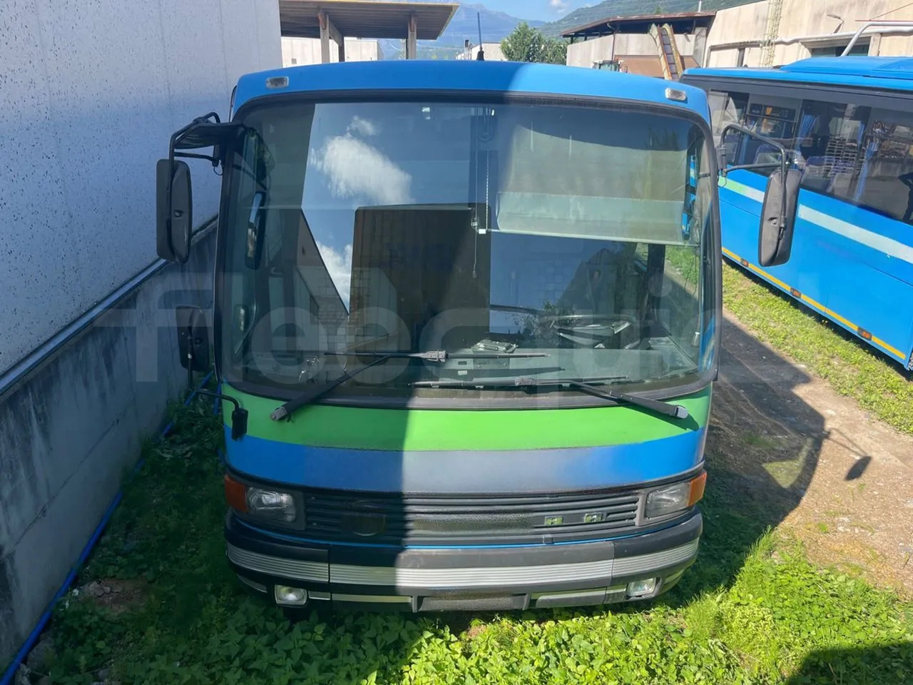 Setra S210 - Távolsági busz: 2 kép. Setra S210 - Távolsági busz: 2 kép.