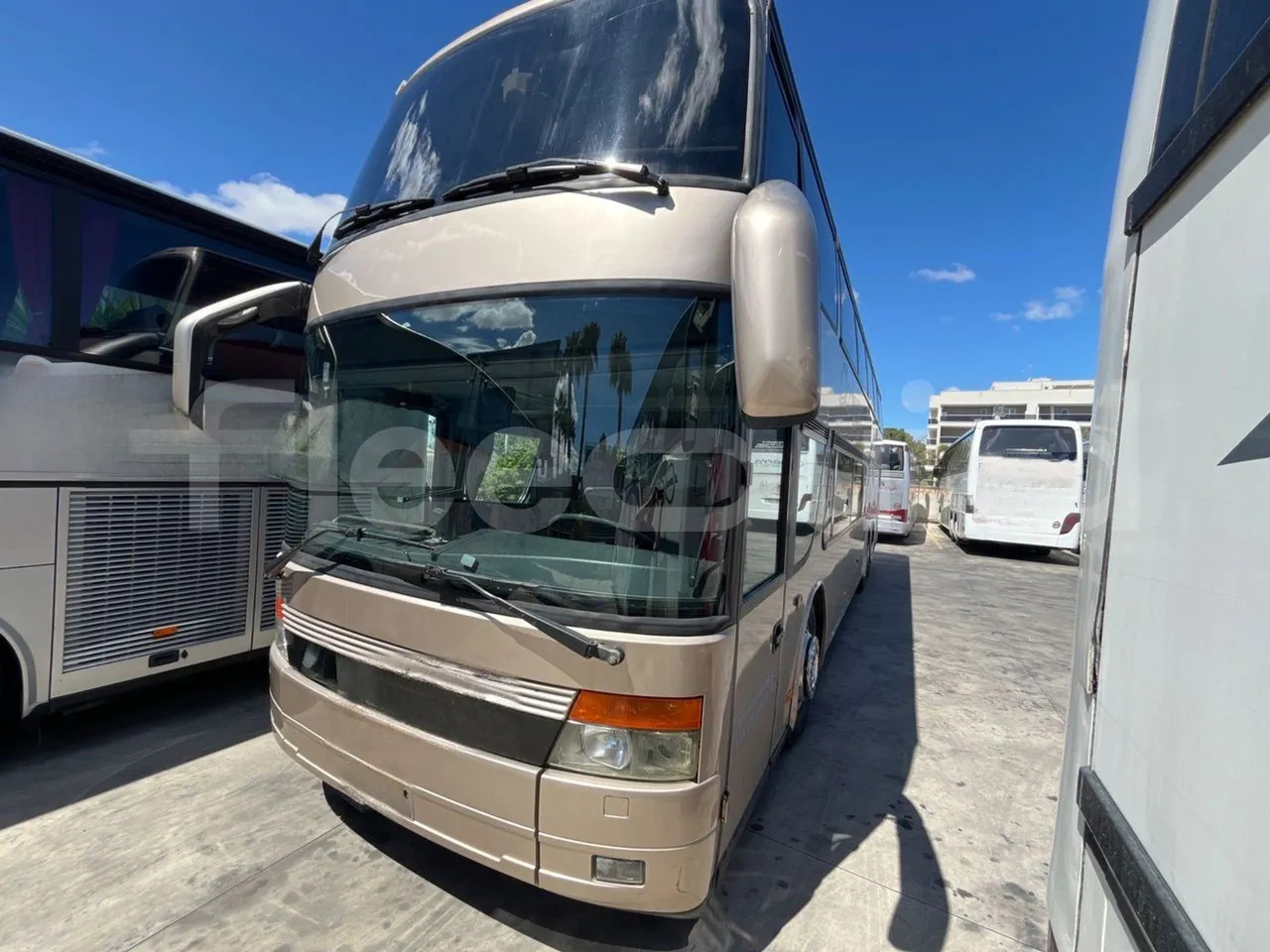 Setra S328 - Távolsági busz: 4 kép. Setra S328 - Távolsági busz: 4 kép.