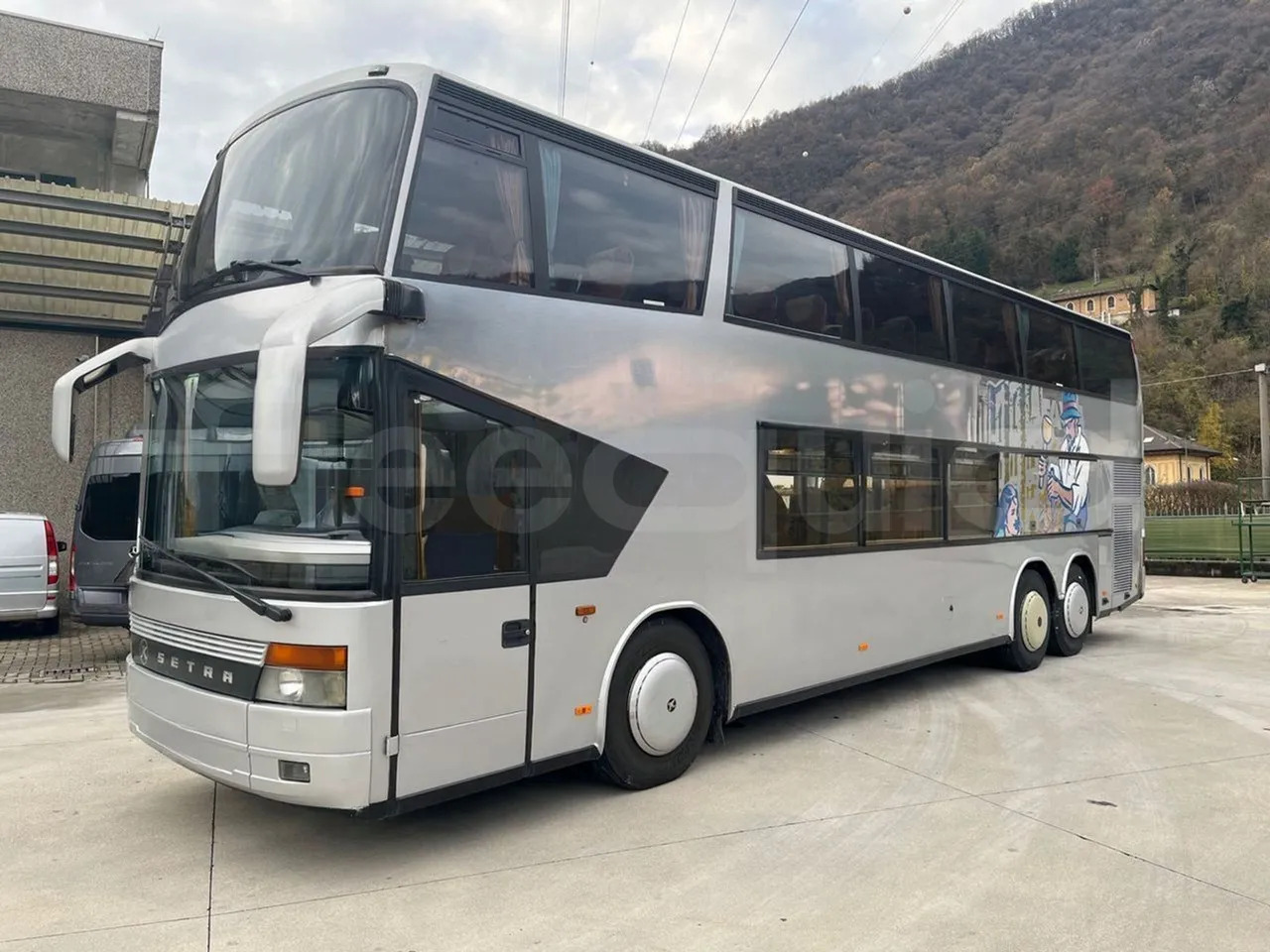 Setra S328 - Emeletes busz: 4 kép. Setra S328 - Emeletes busz: 4 kép.
