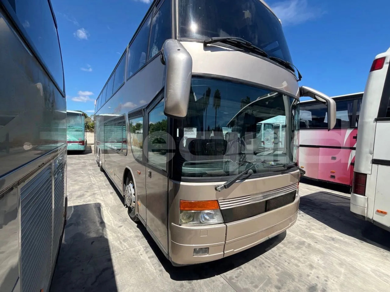 Setra S328 - Távolsági busz: 1 kép. Setra S328 - Távolsági busz: 1 kép.