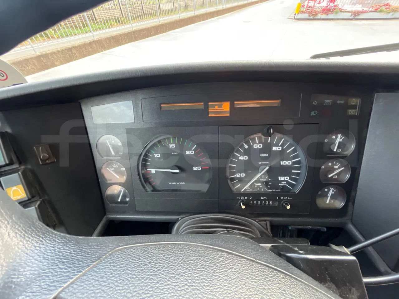 Setra S328 - Emeletes busz: 3 kép. Setra S328 - Emeletes busz: 3 kép.