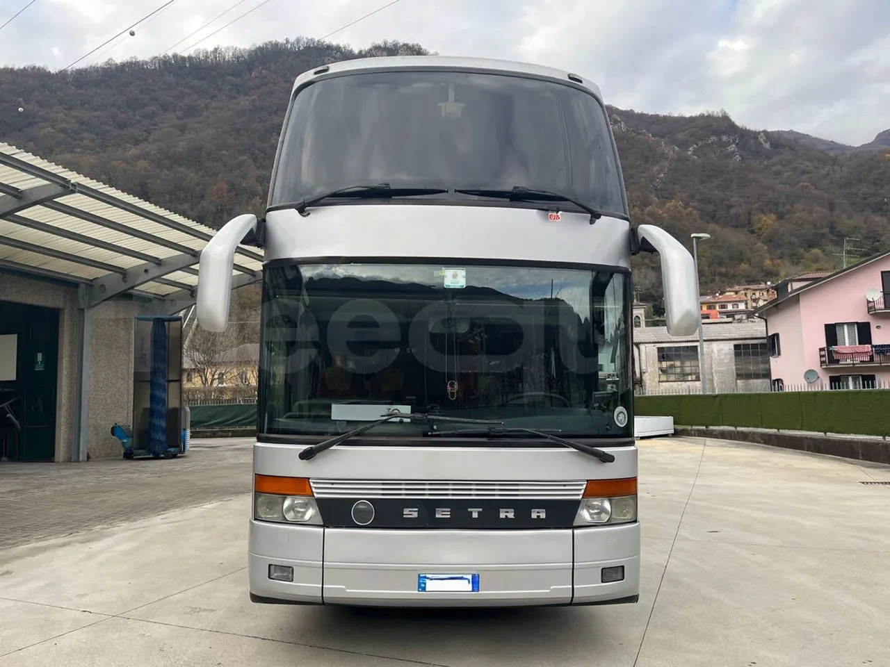 Setra S328 - Emeletes busz: 2 kép. Setra S328 - Emeletes busz: 2 kép.