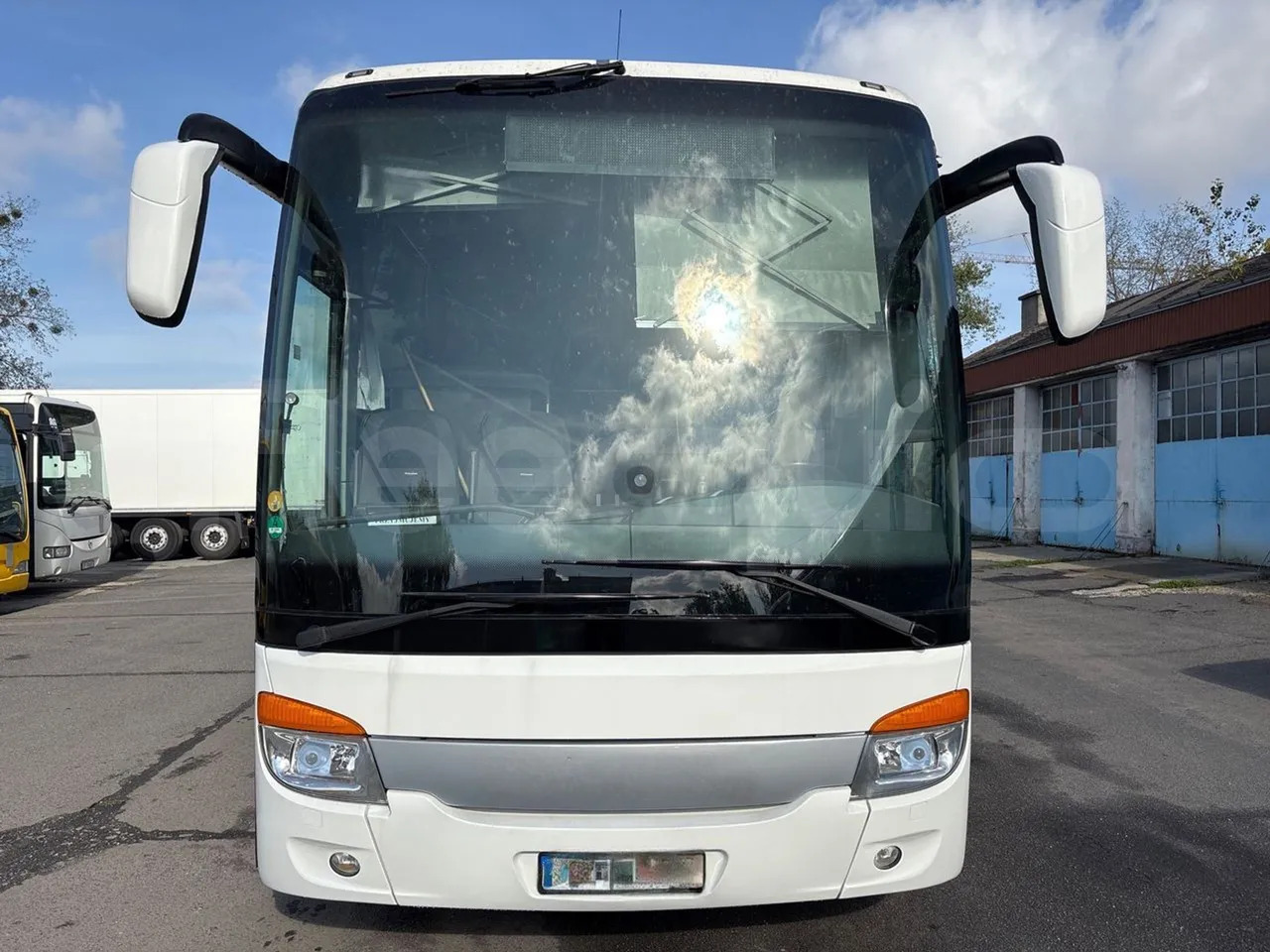 Setra S415 - Távolsági busz: 2 kép. Setra S415 - Távolsági busz: 2 kép.