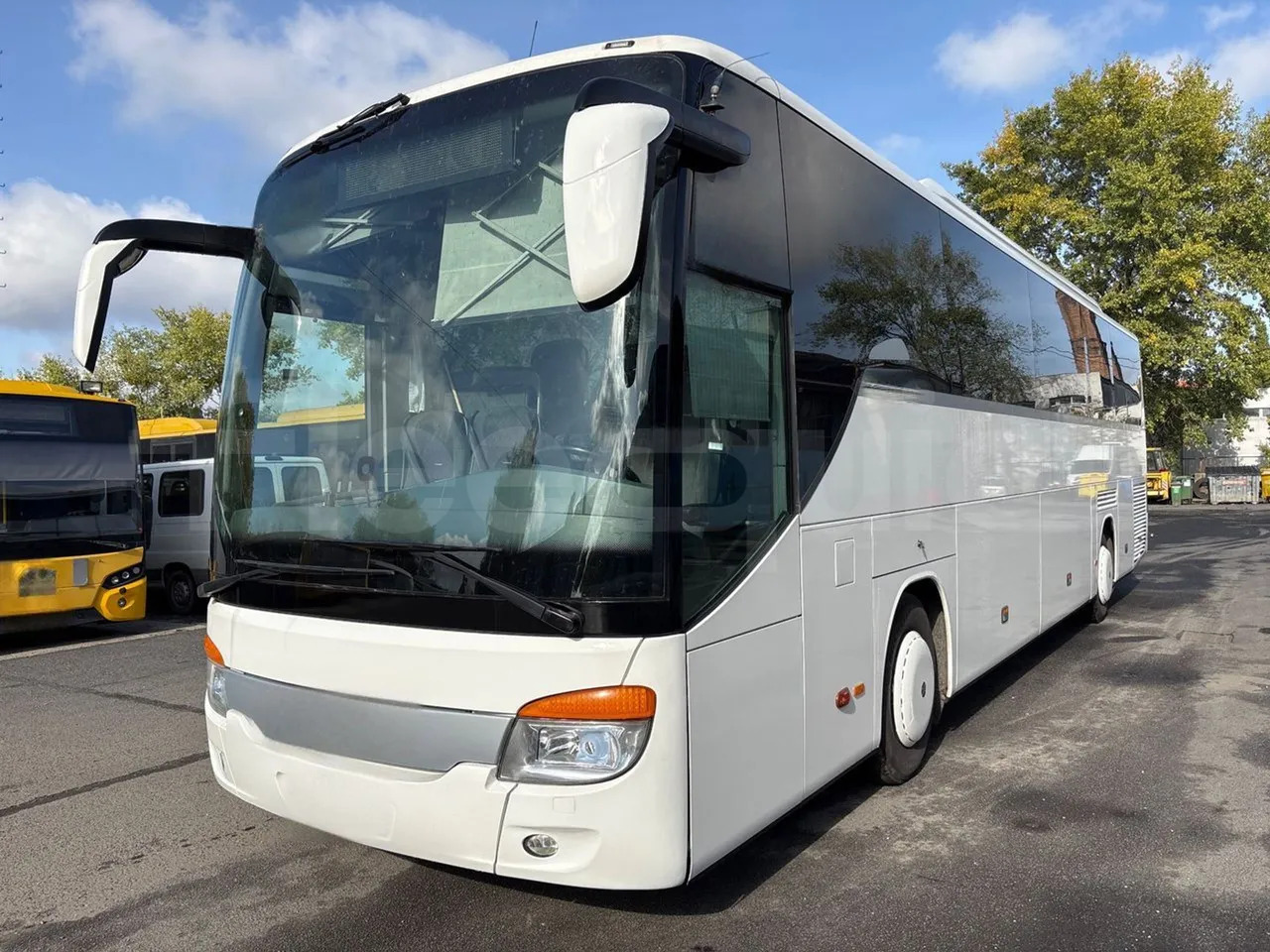 Setra S415 - Távolsági busz: 4 kép. Setra S415 - Távolsági busz: 4 kép.