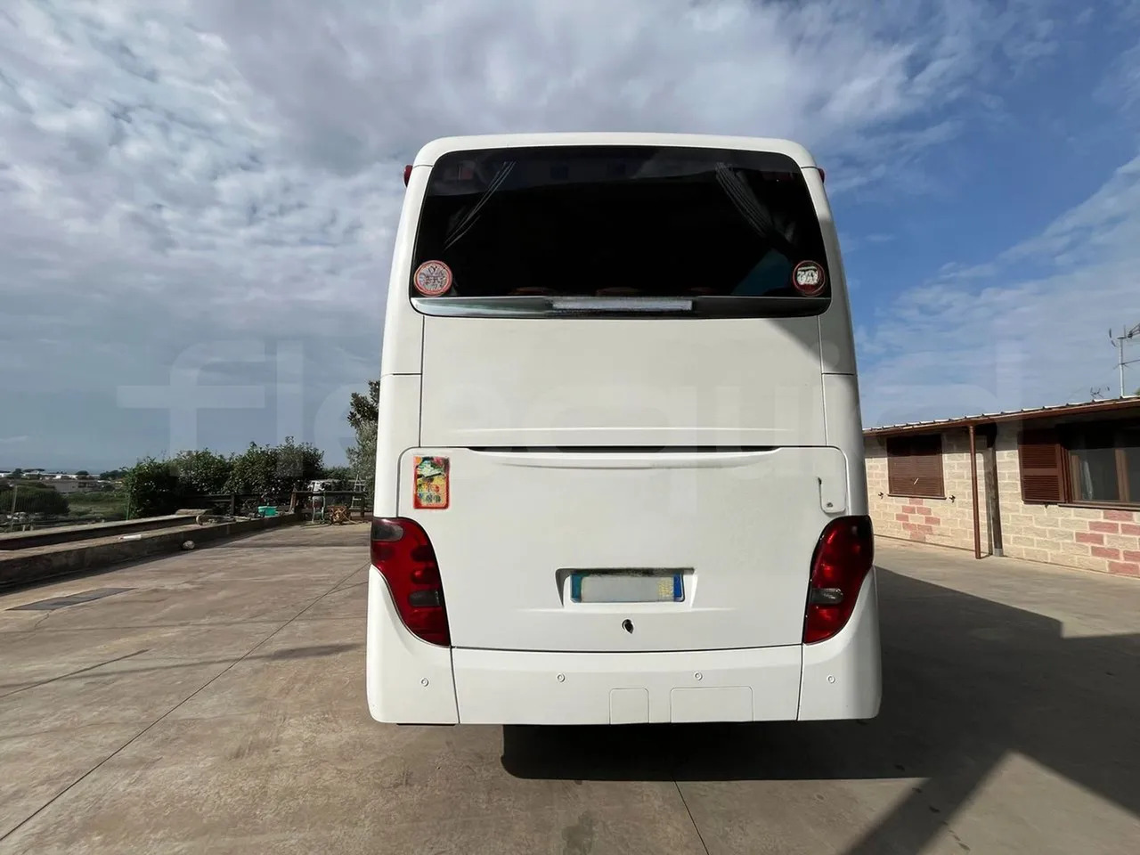Setra S415 - Távolsági busz: 5 kép. Setra S415 - Távolsági busz: 5 kép.