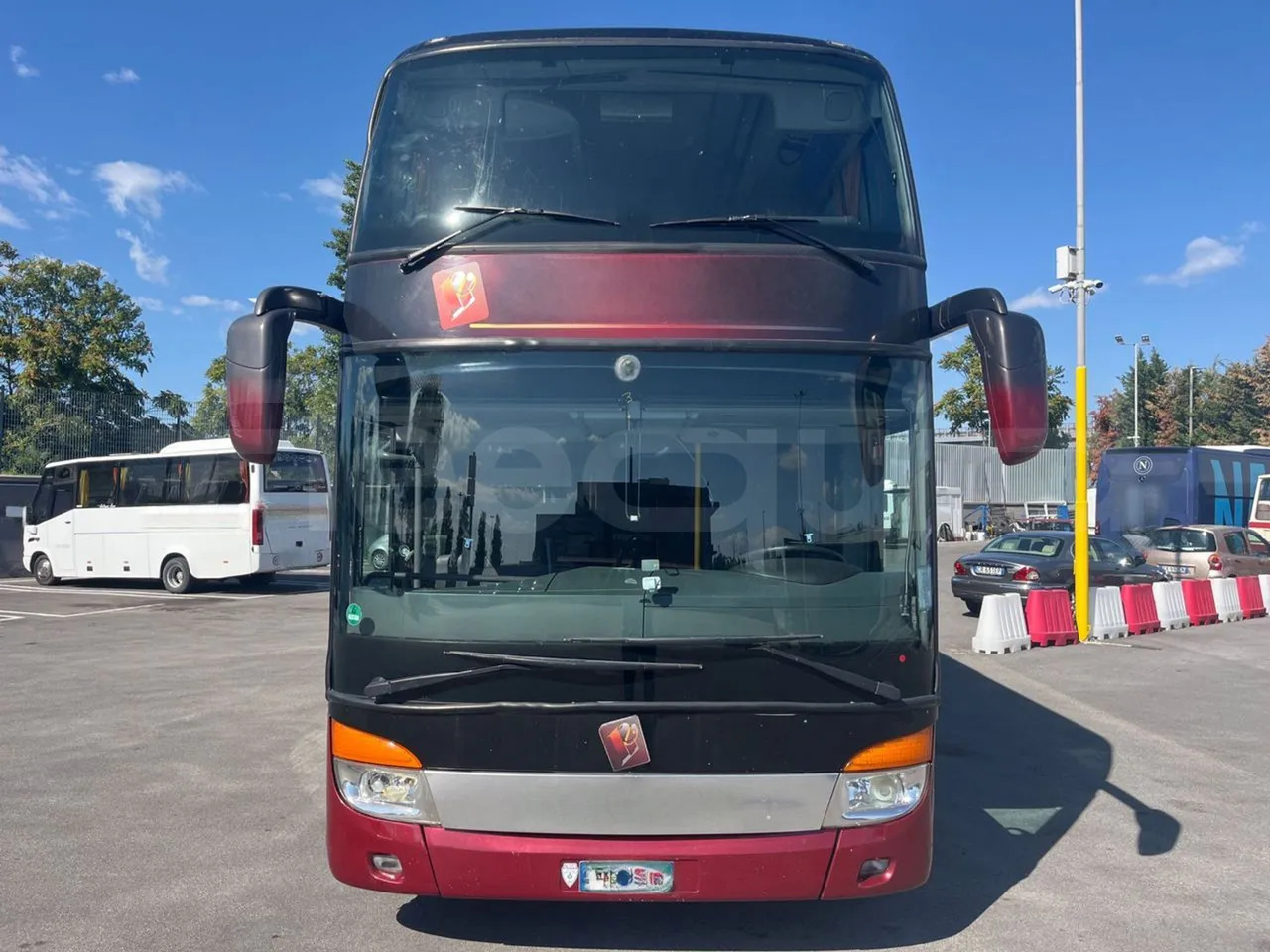 Setra S431 - Távolsági busz: 2 kép. Setra S431 - Távolsági busz: 2 kép.