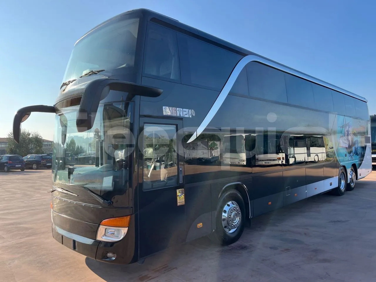 Setra S431 - Távolsági busz: 4 kép. Setra S431 - Távolsági busz: 4 kép.