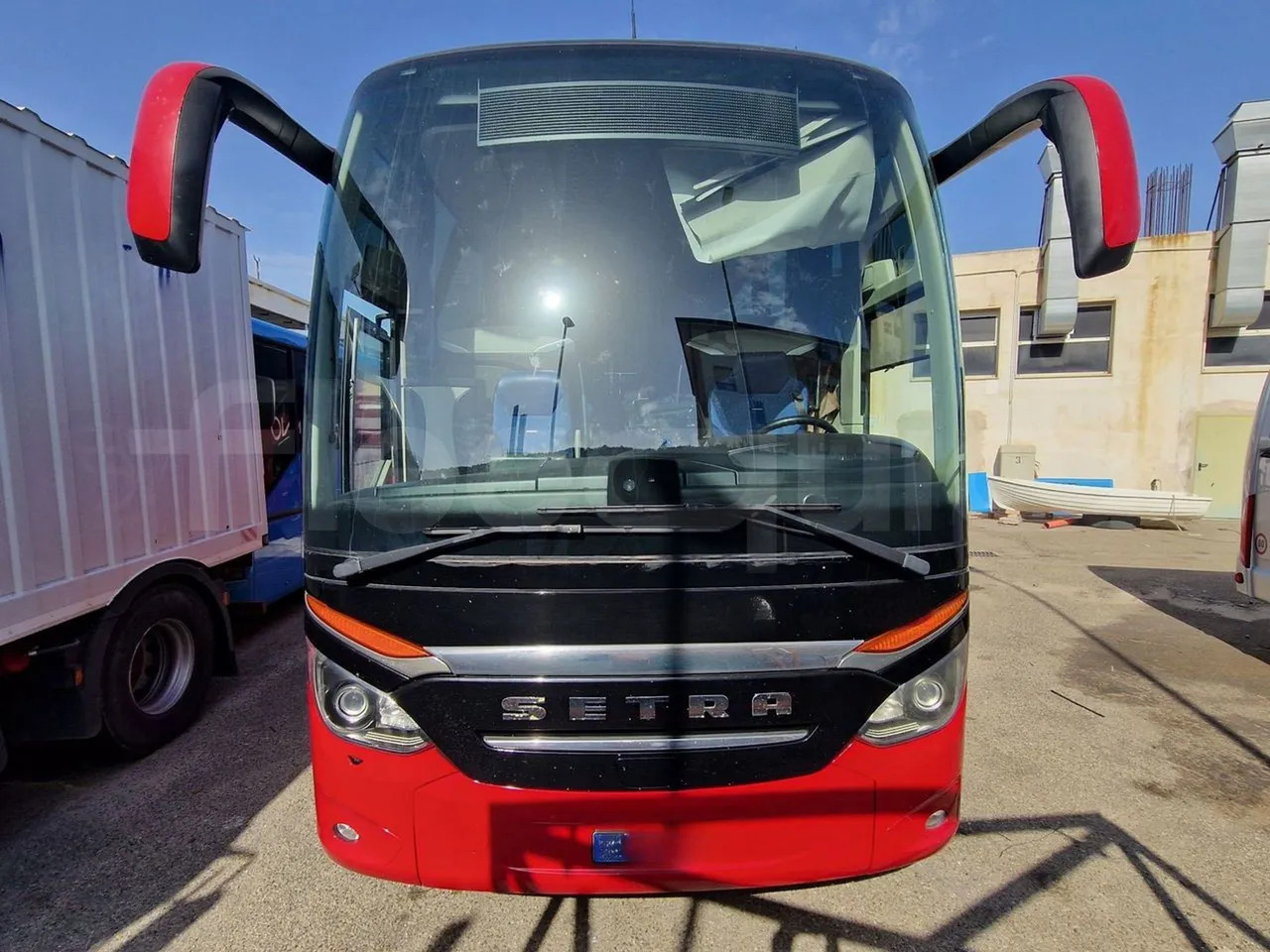 Setra S517 - Távolsági busz: 2 kép. Setra S517 - Távolsági busz: 2 kép.