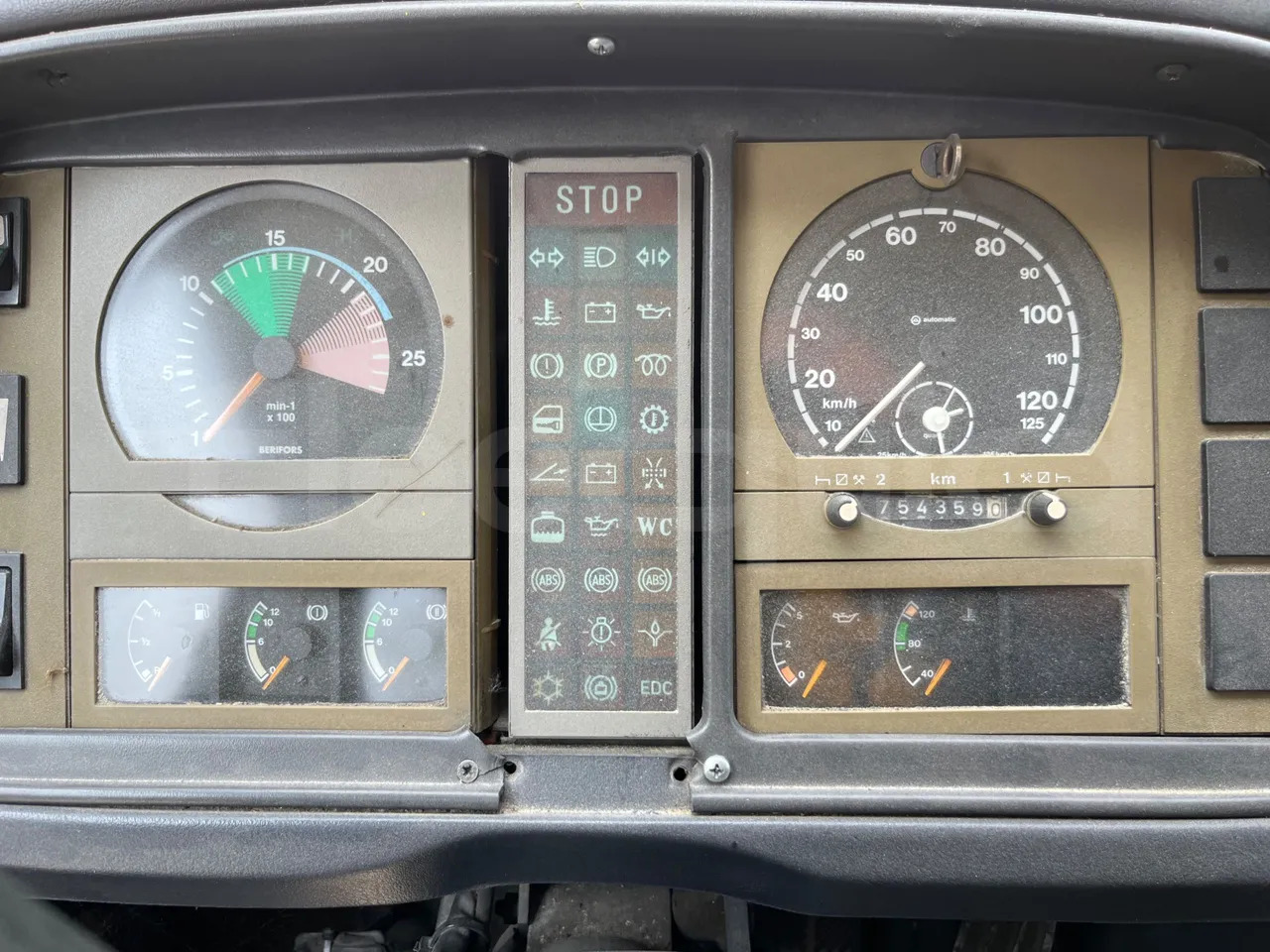 Temsa Safari - Városi busz: 3 kép. Temsa Safari - Városi busz: 3 kép.