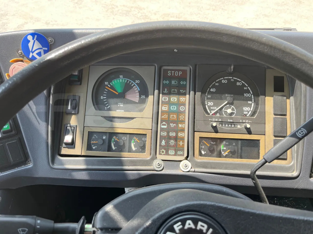 Temsa Safari - Városi busz: 3 kép. Temsa Safari - Városi busz: 3 kép.