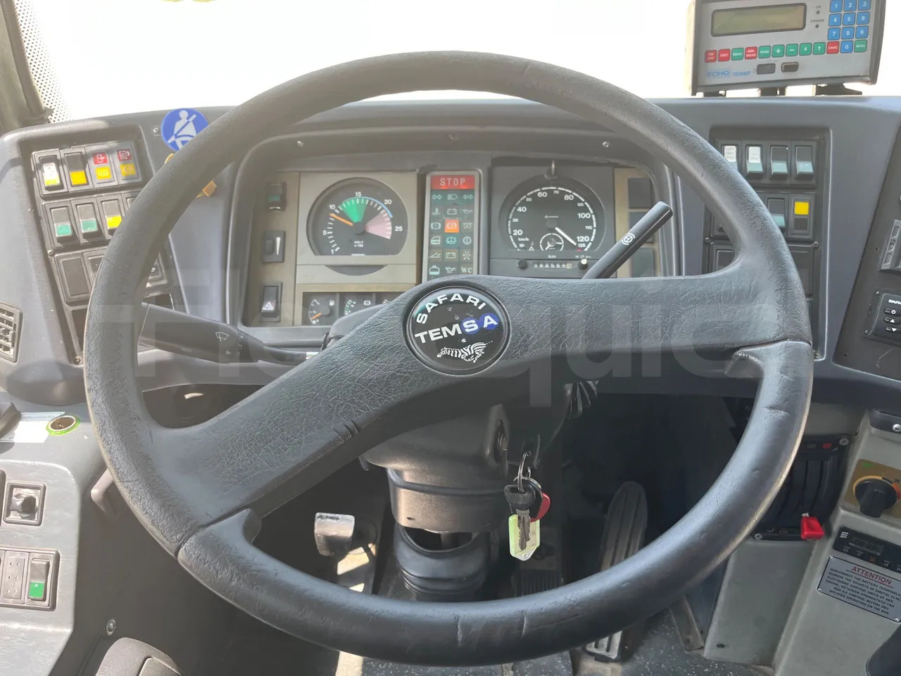 Városi busz Temsa Safari: 19 kép.