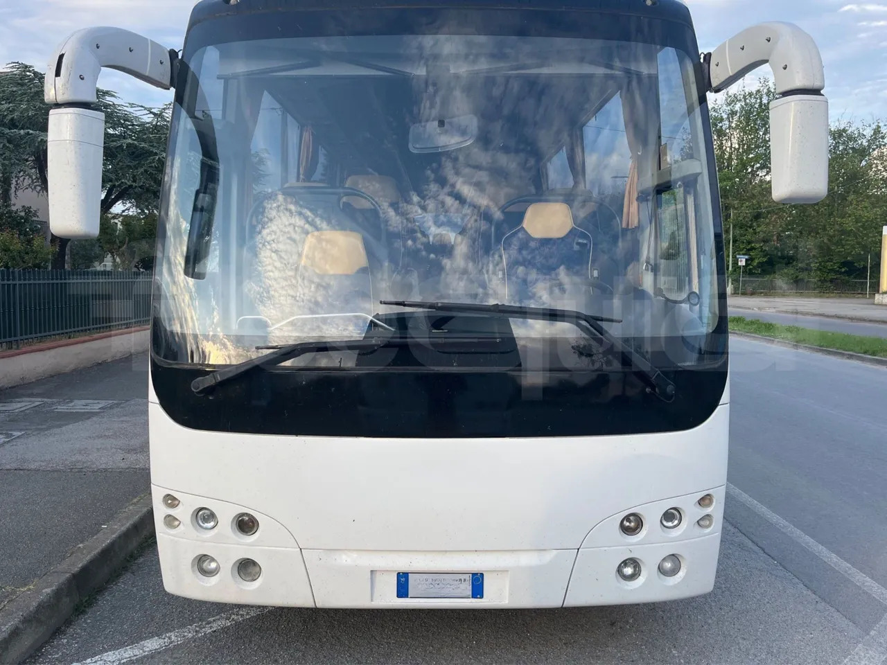 Temsa Safari RD - Távolsági busz: 2 kép. Temsa Safari RD - Távolsági busz: 2 kép.
