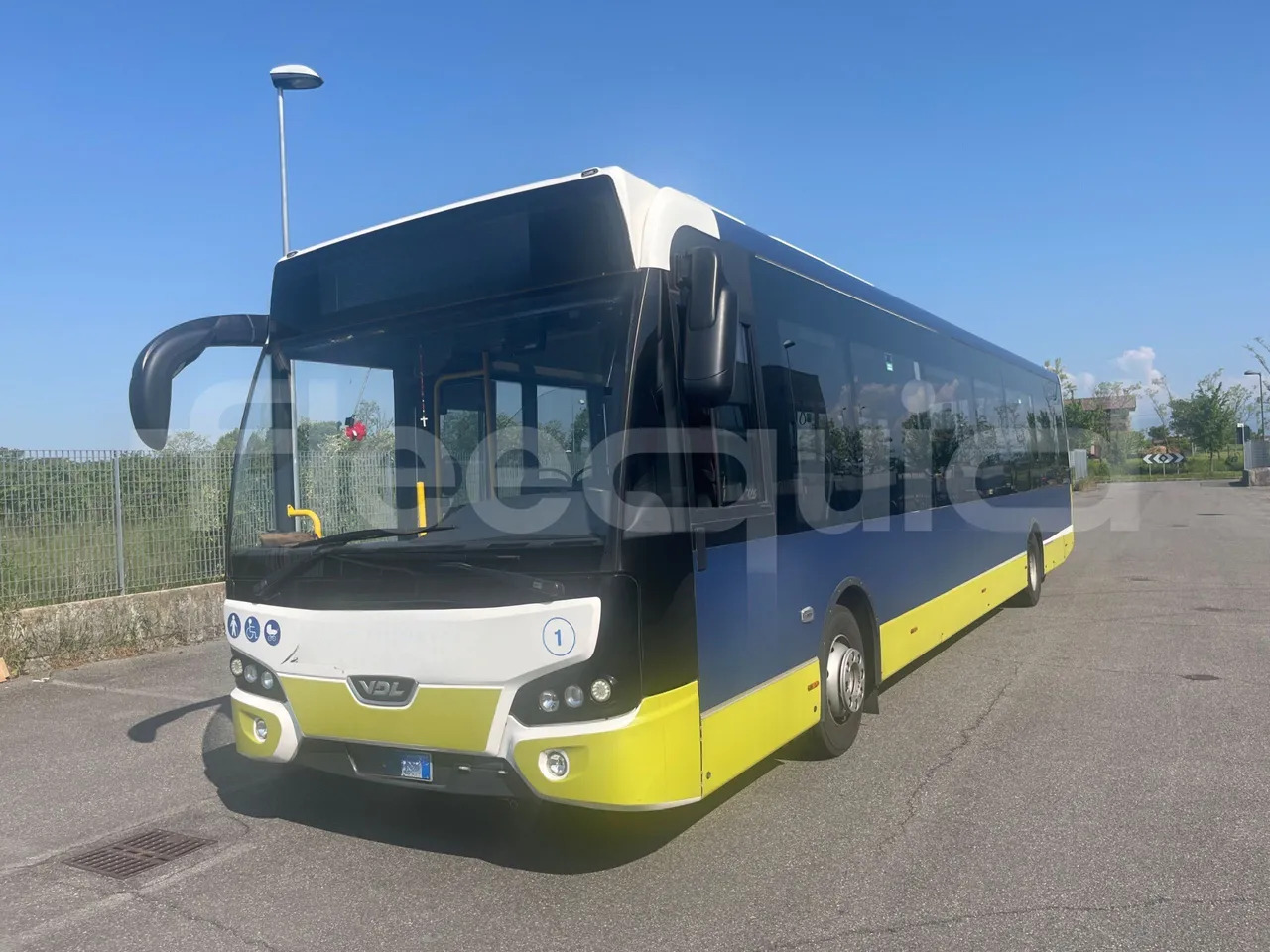 VDL Bus & Coach Citea LLE-120/255 - Városi busz: 4 kép. VDL Bus & Coach Citea LLE-120/255 - Városi busz: 4 kép.