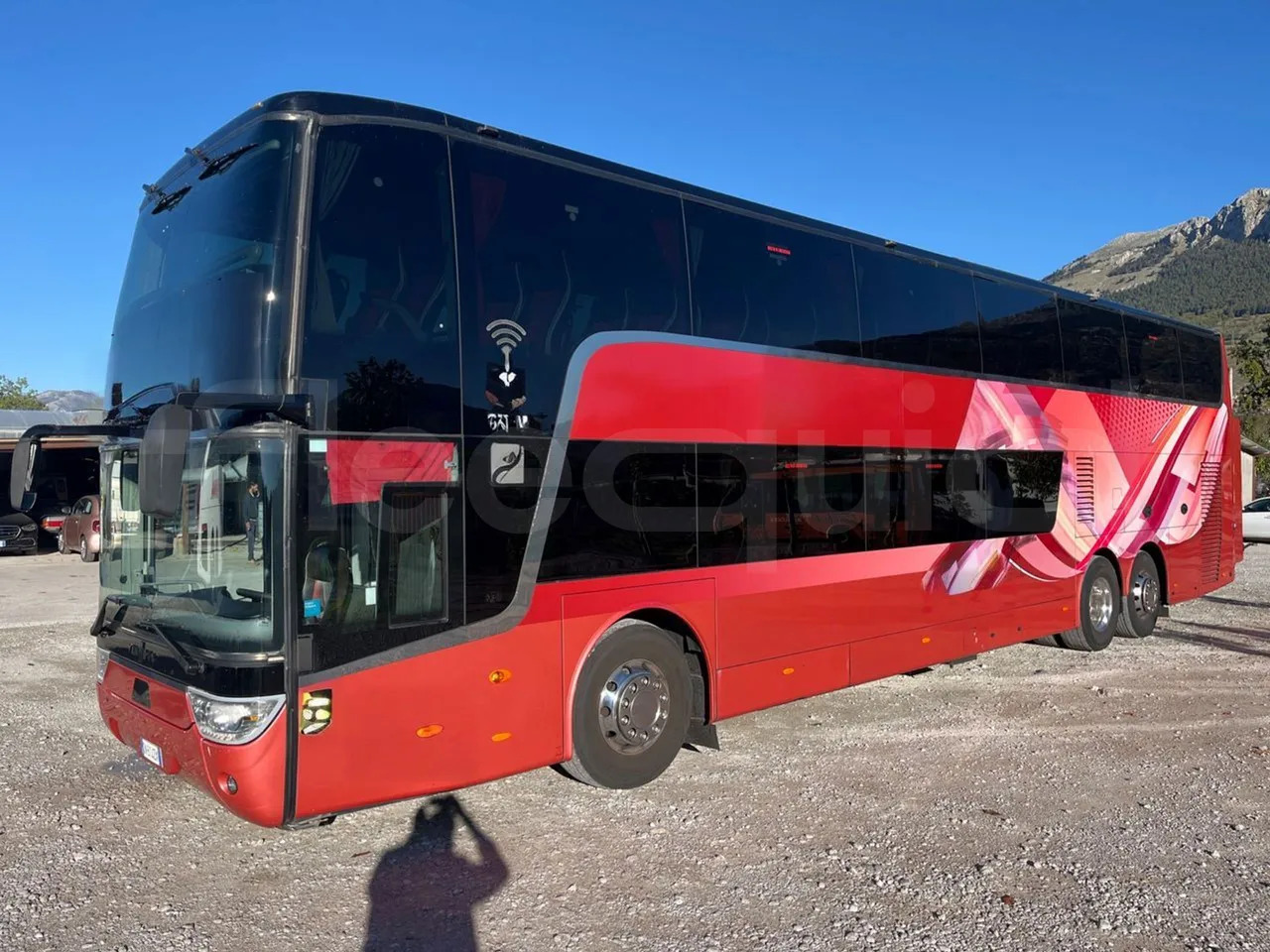 Van Hool Astromega - Emeletes busz: 4 kép. Van Hool Astromega - Emeletes busz: 4 kép.