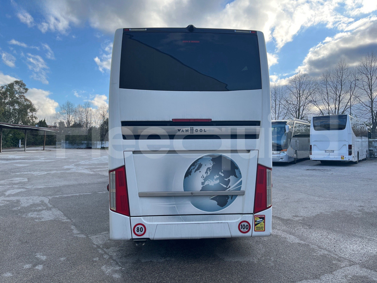 Van Hool Astron - Távolsági busz: 5 kép. Van Hool Astron - Távolsági busz: 5 kép.