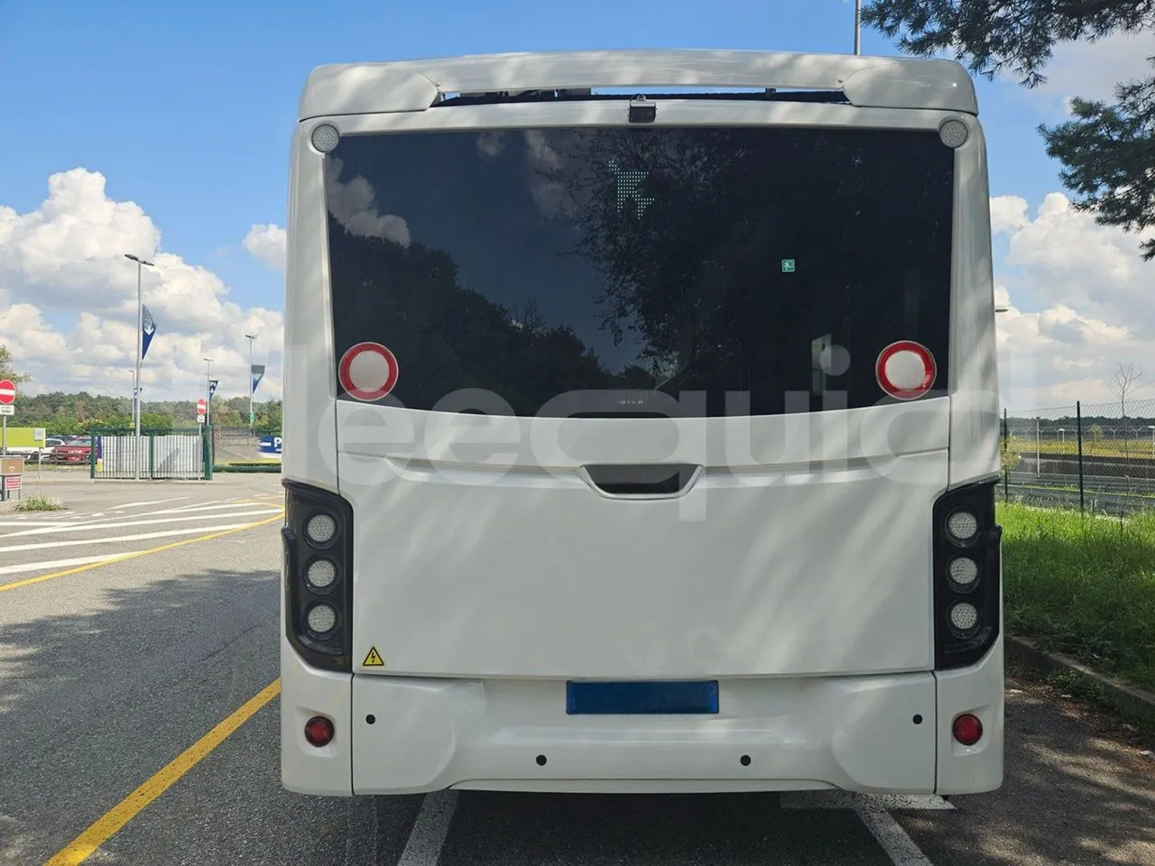 Vdl Citea - Városi busz, Elektromos busz: 5 kép. Vdl Citea - Városi busz, Elektromos busz: 5 kép.