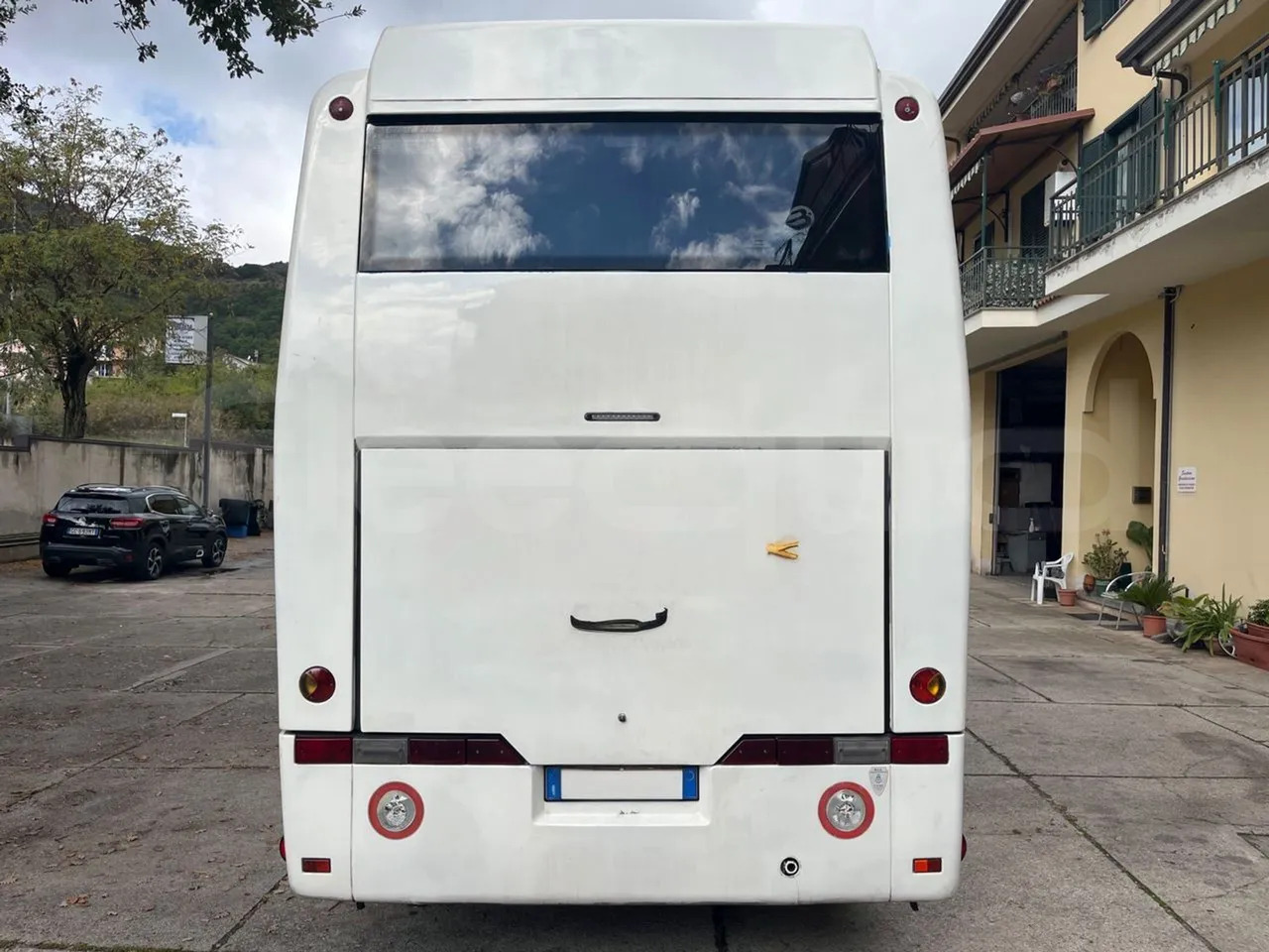 Vdl Futura - Távolsági busz: 5 kép. Vdl Futura - Távolsági busz: 5 kép.