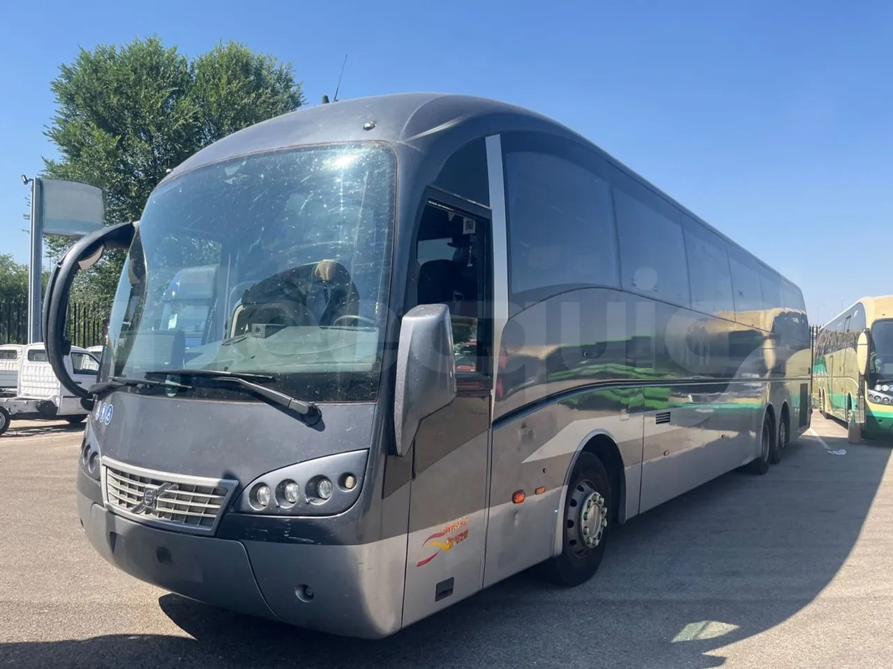 Volvo B12B - Távolsági busz: 4 kép. Volvo B12B - Távolsági busz: 4 kép.