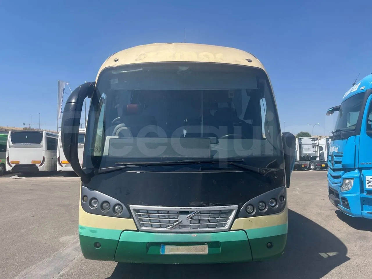 Volvo B12B - Távolsági busz: 2 kép. Volvo B12B - Távolsági busz: 2 kép.