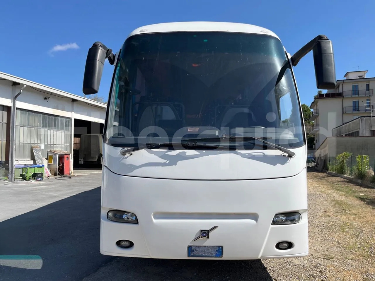 Volvo Barbi Antares - Távolsági busz: 2 kép. Volvo Barbi Antares - Távolsági busz: 2 kép.