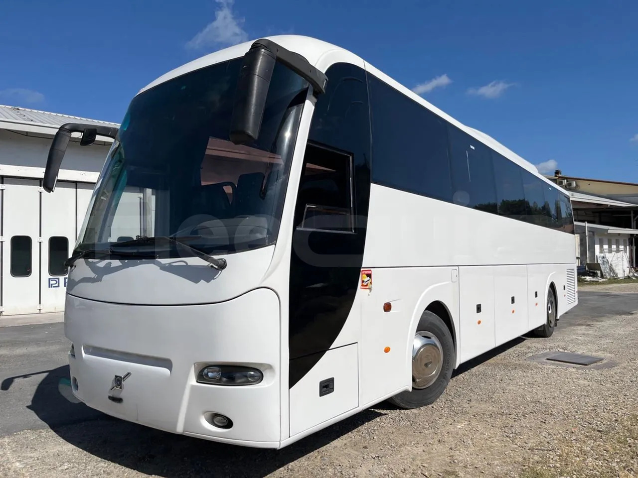 Volvo Barbi Antares - Távolsági busz: 4 kép. Volvo Barbi Antares - Távolsági busz: 4 kép.