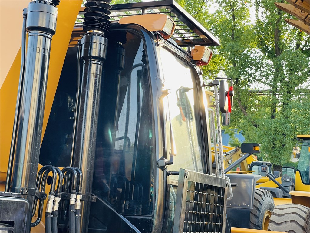 CAT 320D2 L lízing CAT 320D2 L: 27 kép.