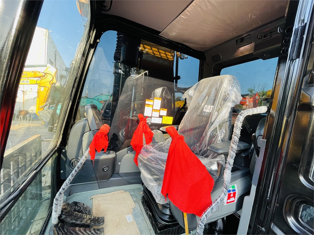 CAT 320D2 L lízing CAT 320D2 L: 18 kép.